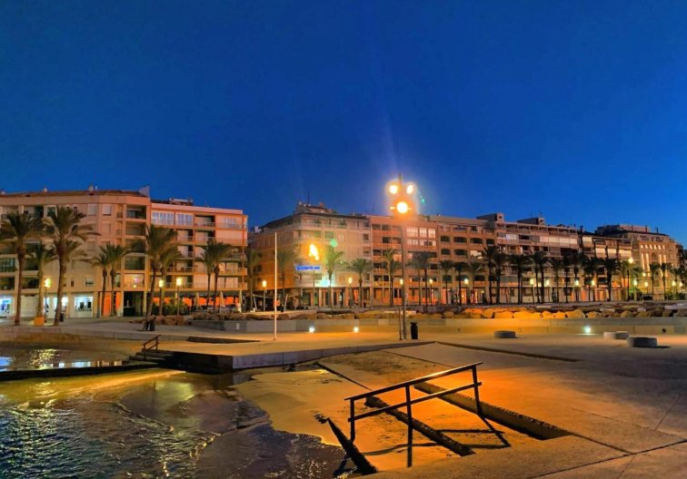Resale - Apartment - Torrevieja - Playa del Cura