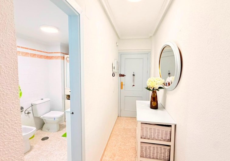 Resale - Apartment - Torrevieja - Playa del Cura