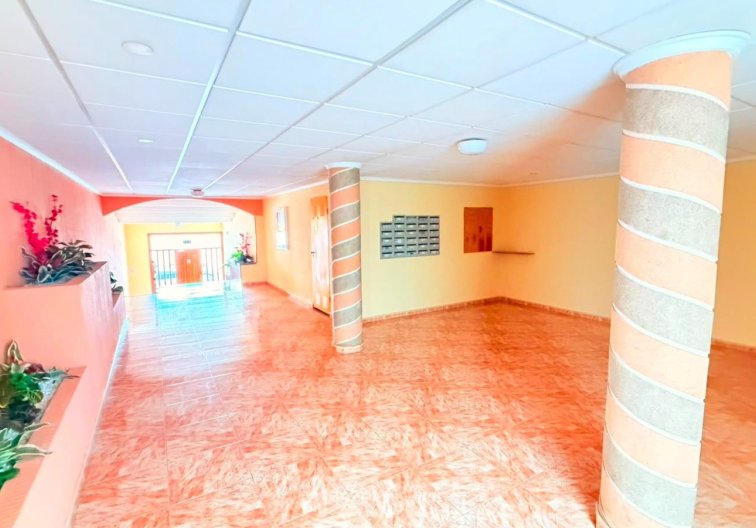 Resale - Apartment - Torrevieja - Playa del Cura