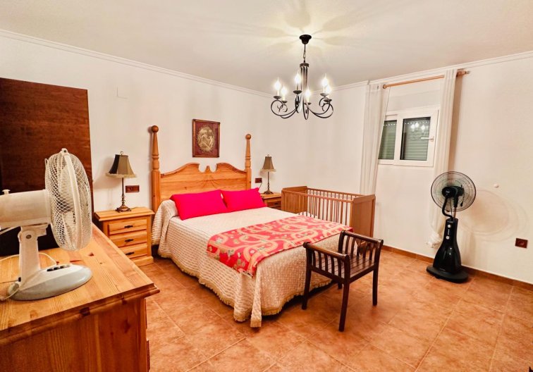 Segunda mano - villa - Orihuela - Urb. Montepinar