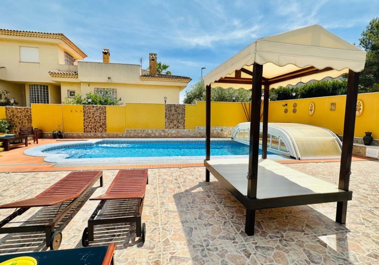 Segunda mano - villa - Orihuela - Urb. Montepinar