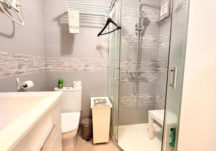 Wiederverkauf - Wohnung - Torrevieja - Playa de los Naúfragos