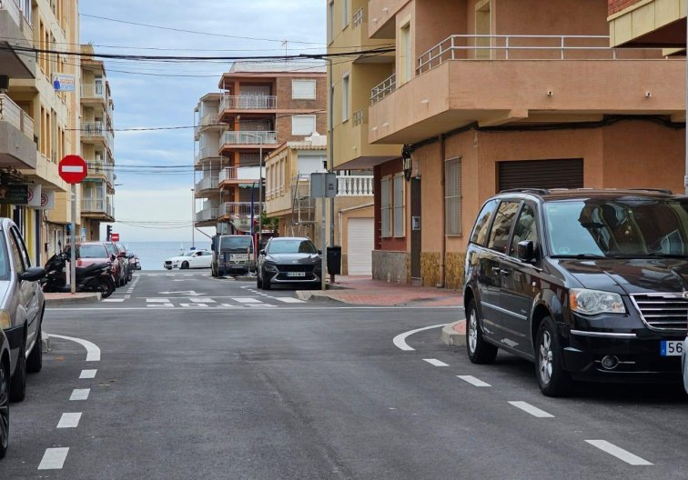 Wiederverkauf - Wohnung - Torrevieja - Playa de los Naúfragos