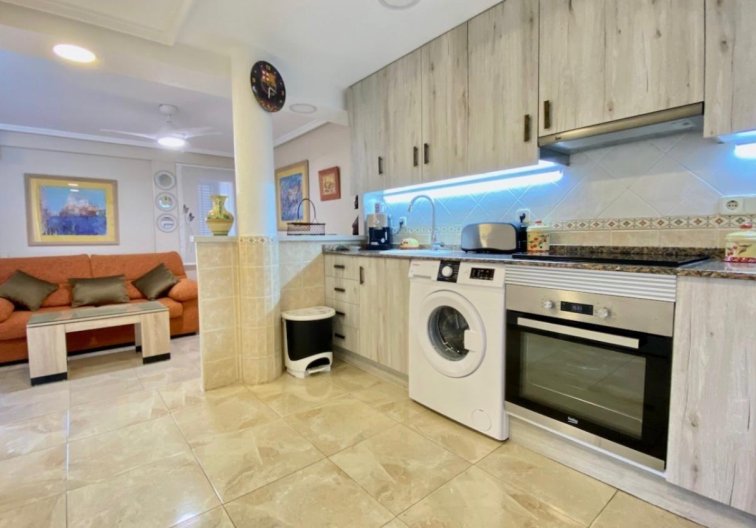 Segunda mano - Apartamento  - Torrevieja - Torre La Mata