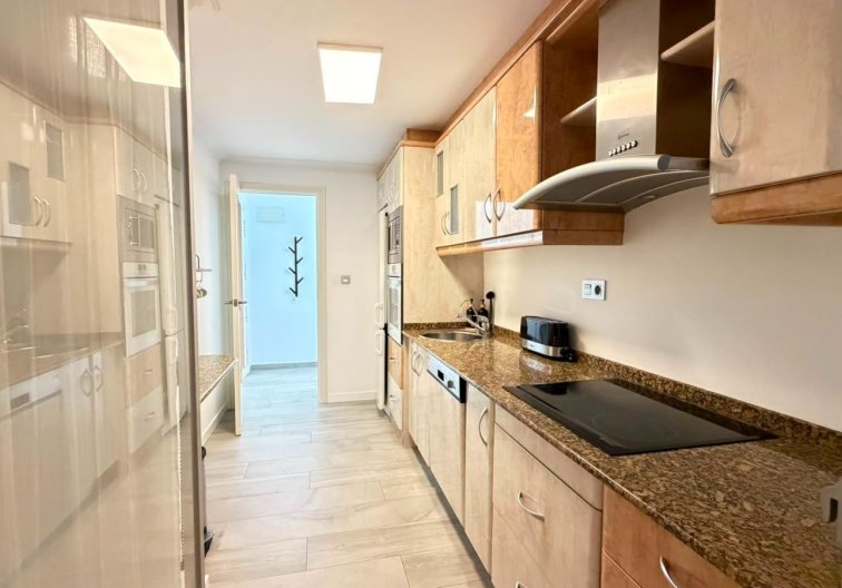 Wiederverkauf - Wohnung - Torrevieja - Centro - Muelle Pesquero