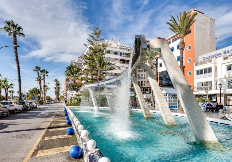 Wiederverkauf - Wohnung - Torrevieja - Centro - Muelle Pesquero