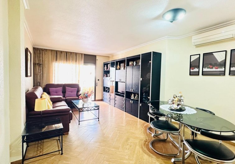 Revente - Appartement - Torrevieja - Centro