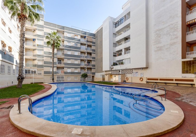 Wiederverkauf - Wohnung - Torrevieja - Centro