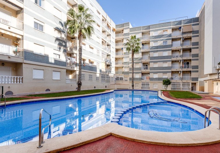Wiederverkauf - Wohnung - Torrevieja - Centro