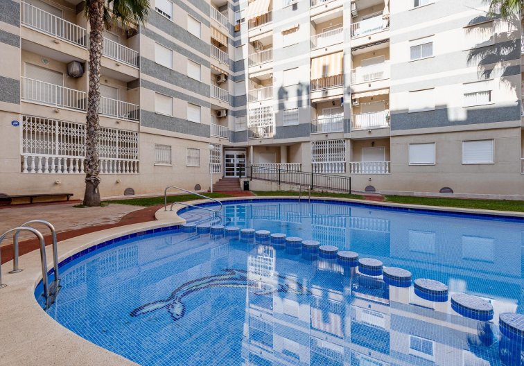 Wiederverkauf - Wohnung - Torrevieja - Centro