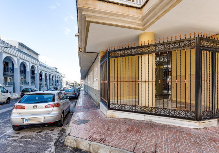 Wiederverkauf - Wohnung - Torrevieja - Centro