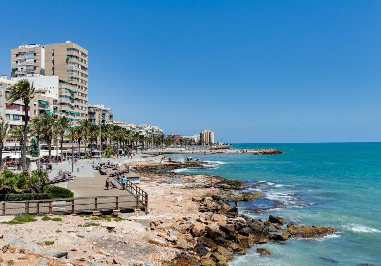 Wiederverkauf - Wohnung - Torrevieja - Centro