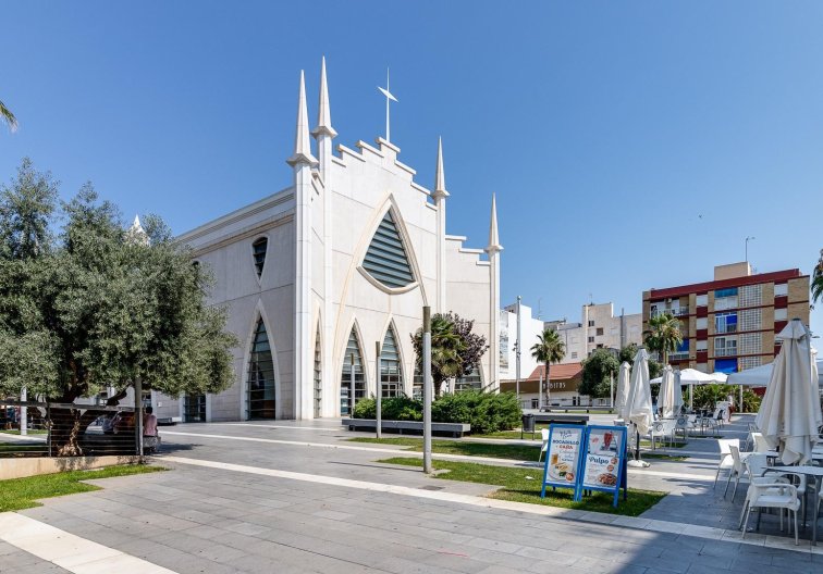 Wiederverkauf - Wohnung - Torrevieja - Centro