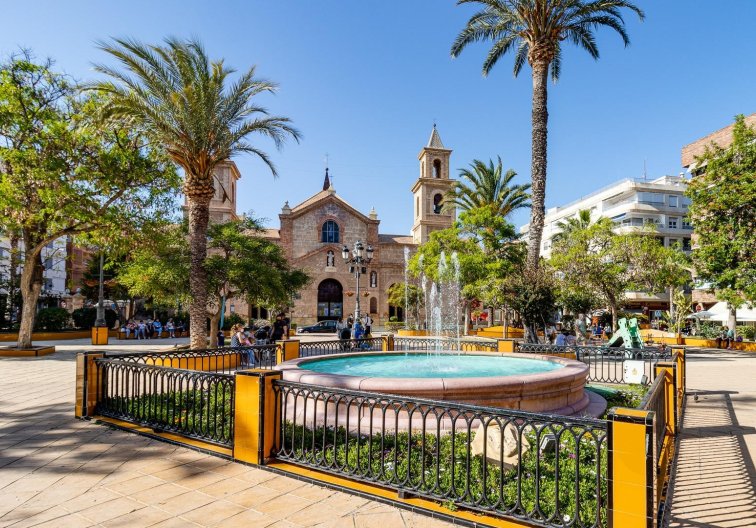 Wiederverkauf - Wohnung - Torrevieja - Centro