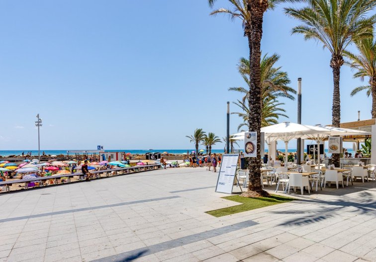 Wiederverkauf - Wohnung - Torrevieja - Centro
