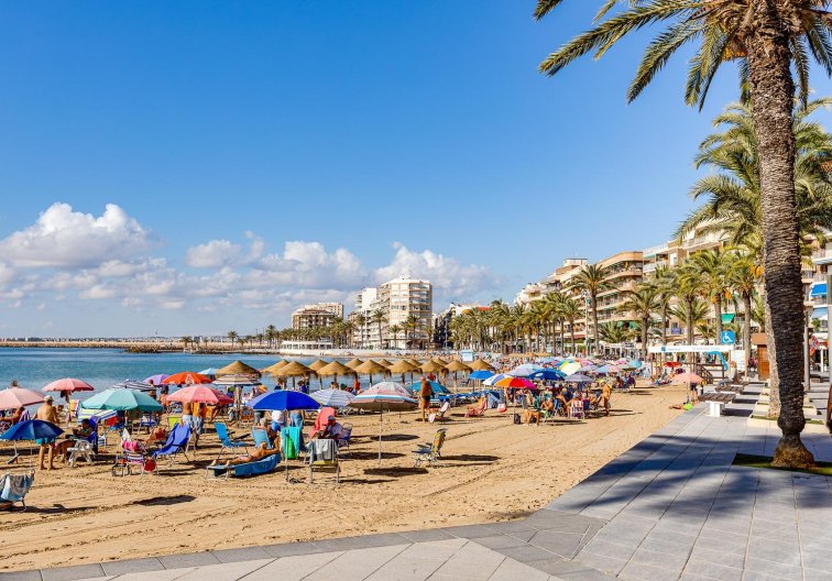 Wiederverkauf - Wohnung - Torrevieja - Centro