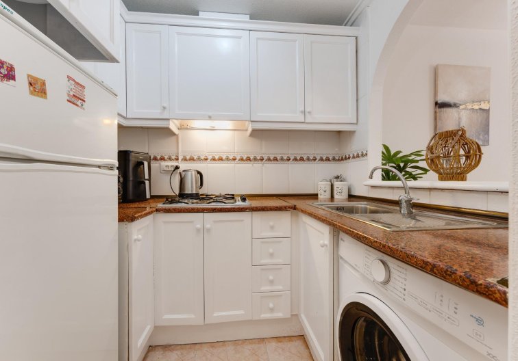 Wiederverkauf - Wohnung - Torrevieja - Centro
