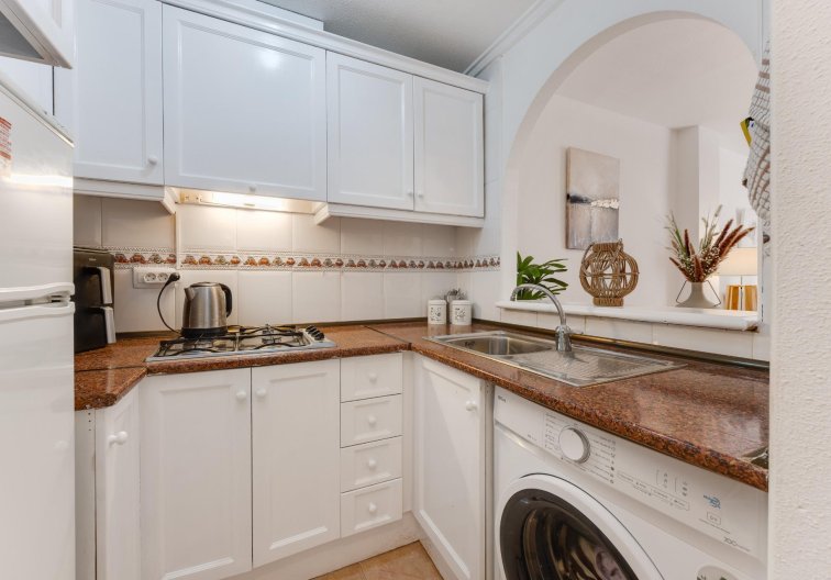 Wiederverkauf - Wohnung - Torrevieja - Centro