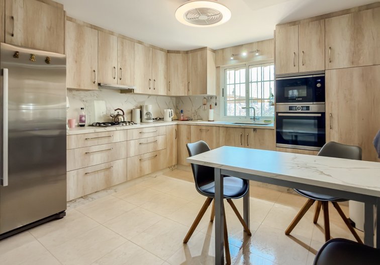 Herverkoop - villa - Catral - Costa Blanca