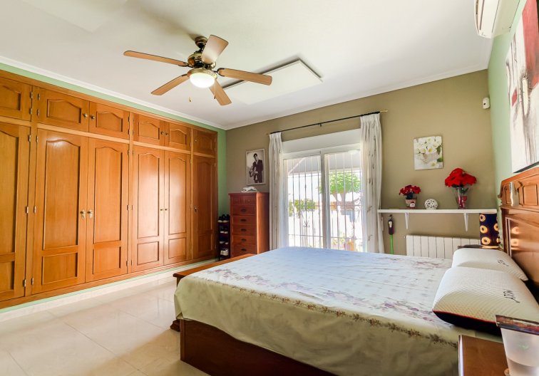 Herverkoop - villa - Catral - Costa Blanca