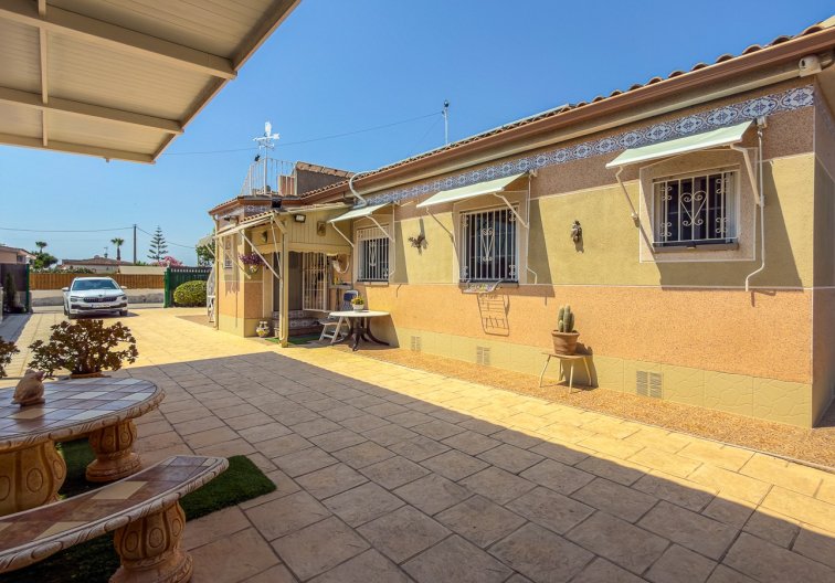 Herverkoop - villa - Catral - Costa Blanca