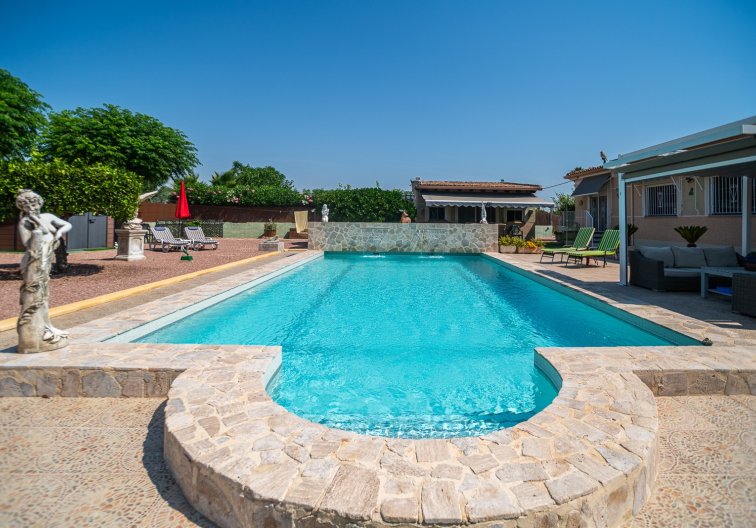 Herverkoop - villa - Catral - Costa Blanca