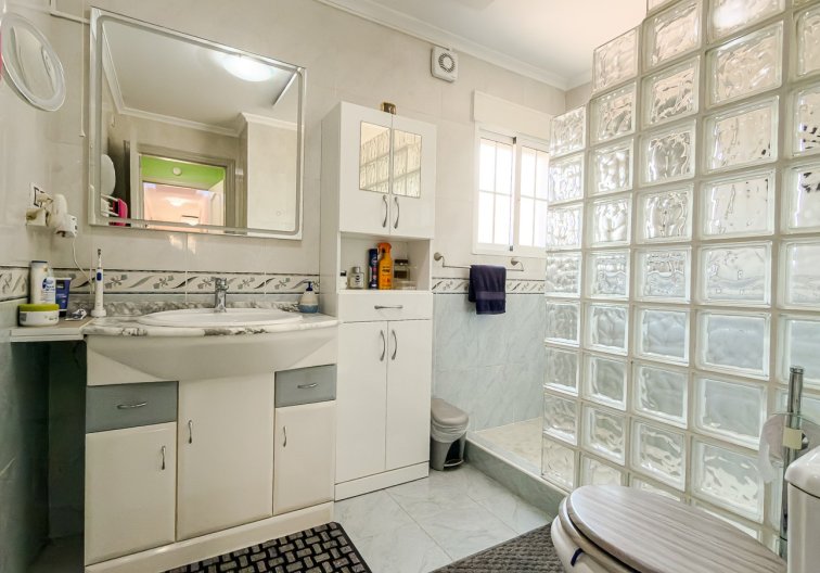 Herverkoop - villa - Catral - Costa Blanca