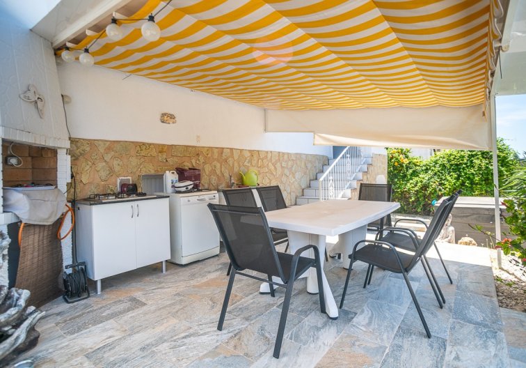 Wiederverkauf - villa - La Marina - Costa Blanca