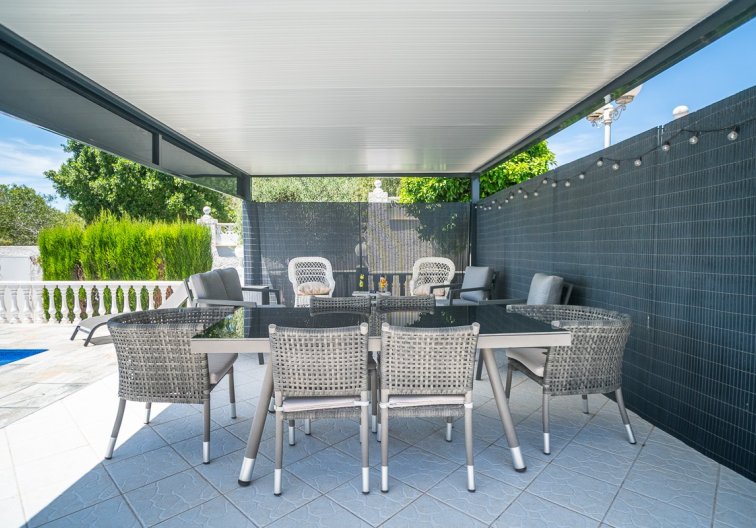 Wiederverkauf - villa - La Marina - Costa Blanca