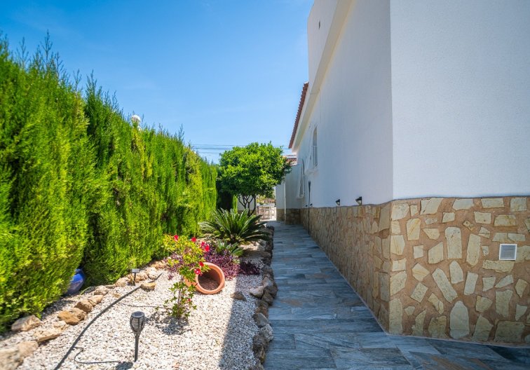 Wiederverkauf - villa - La Marina - Costa Blanca