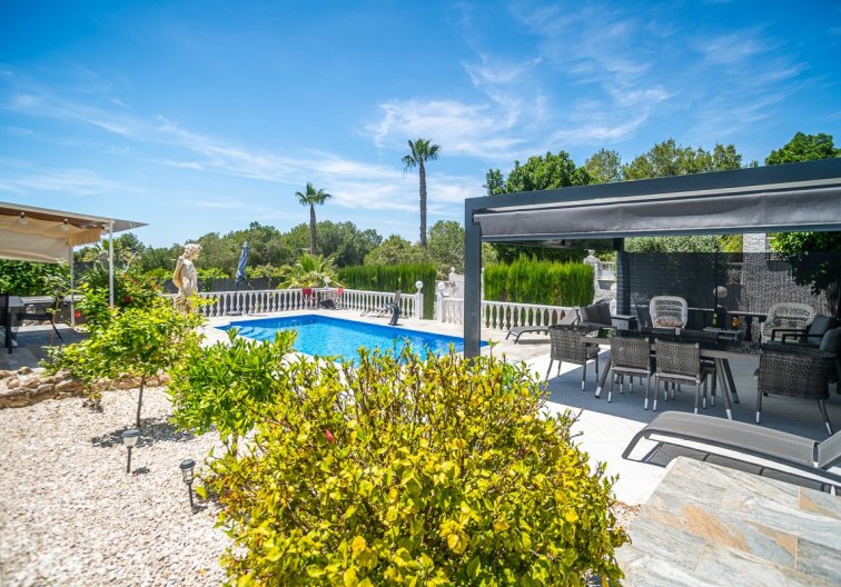 Wiederverkauf - villa - La Marina - Costa Blanca