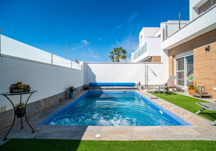 Segunda mano - villa - Pilar de la Horadada - Costa Blanca