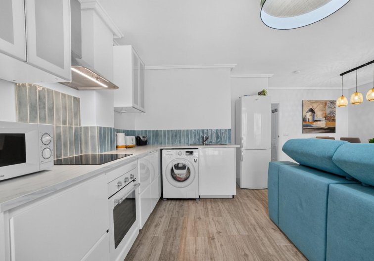 Resale - Apartment - Torrevieja - Playa del Cura