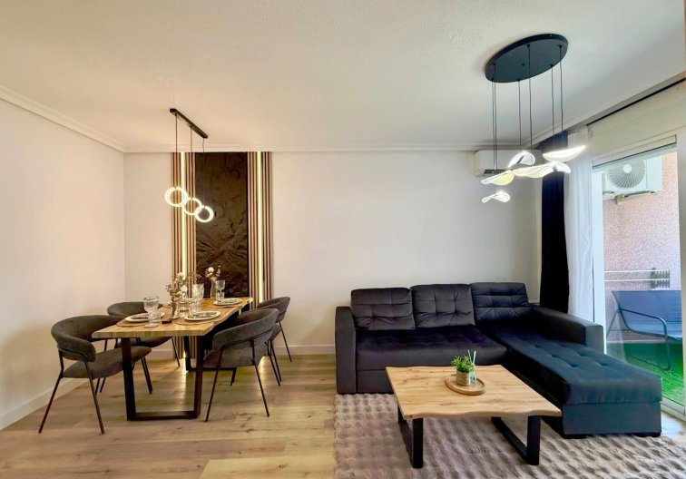 Resale - Apartment - Torrevieja - Playa del Cura