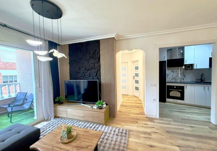 Resale - Apartment - Torrevieja - Playa del Cura