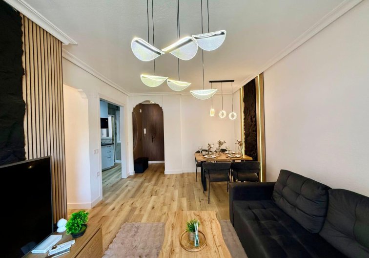 Resale - Apartment - Torrevieja - Playa del Cura
