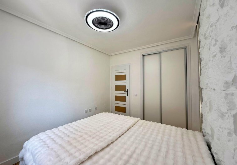 Resale - Apartment - Torrevieja - Playa del Cura