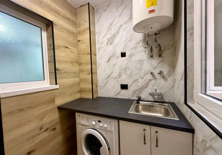 Resale - Apartment - Torrevieja - Playa del Cura