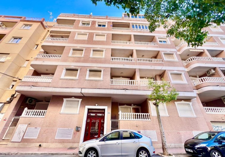 Resale - Apartment - Torrevieja - Playa del Cura