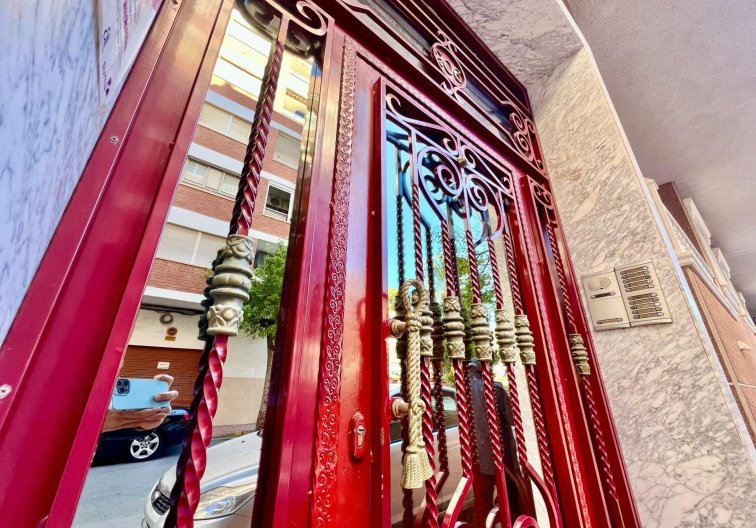 Resale - Apartment - Torrevieja - Playa del Cura