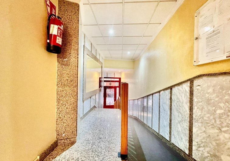 Resale - Apartment - Torrevieja - Playa del Cura
