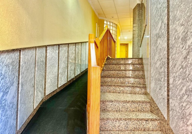 Resale - Apartment - Torrevieja - Playa del Cura