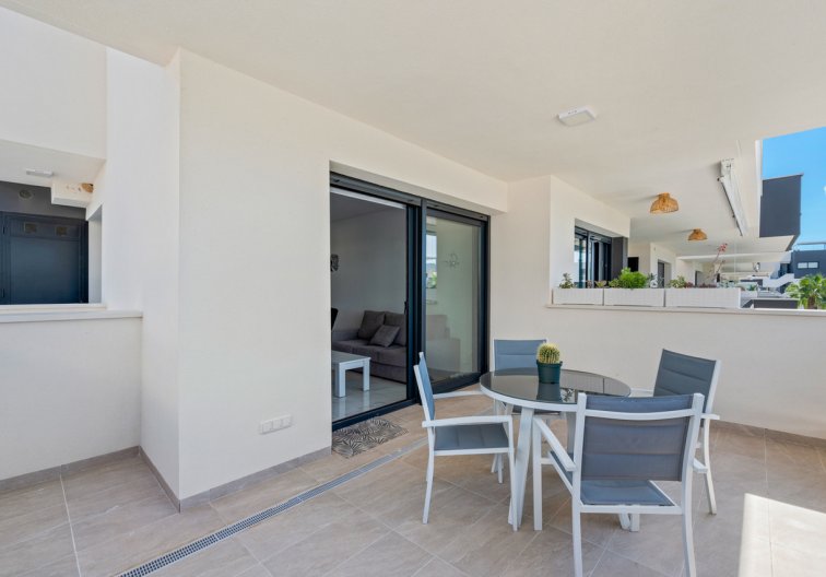 Resale - Apartment - Villamartin - Costa Blanca