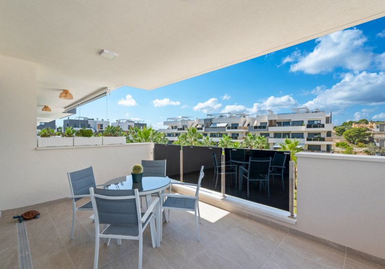 Resale - Apartment - Villamartin - Costa Blanca