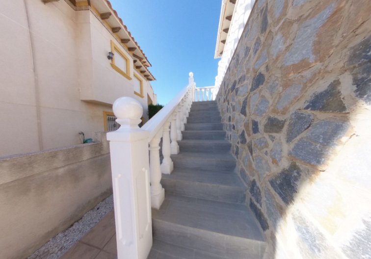 Resale - villa - La Zenia - Costa Blanca