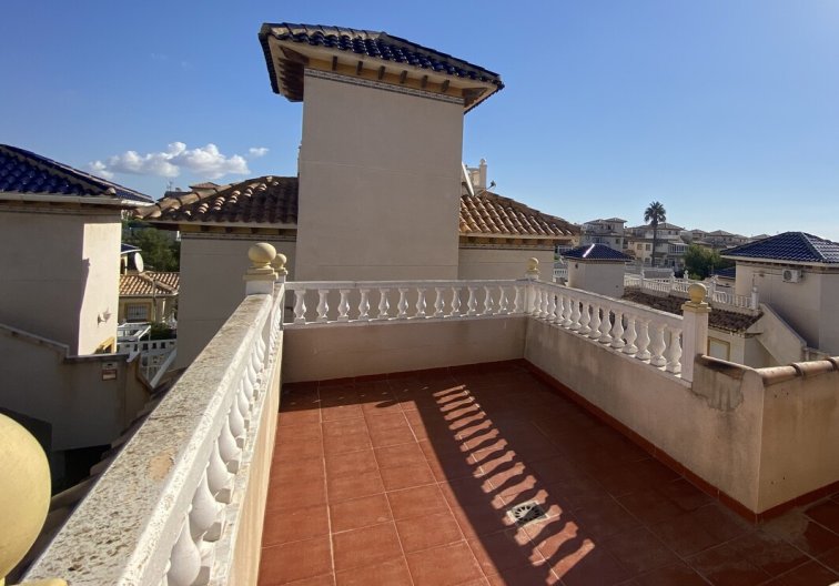 Resale - villa - La Zenia - Costa Blanca