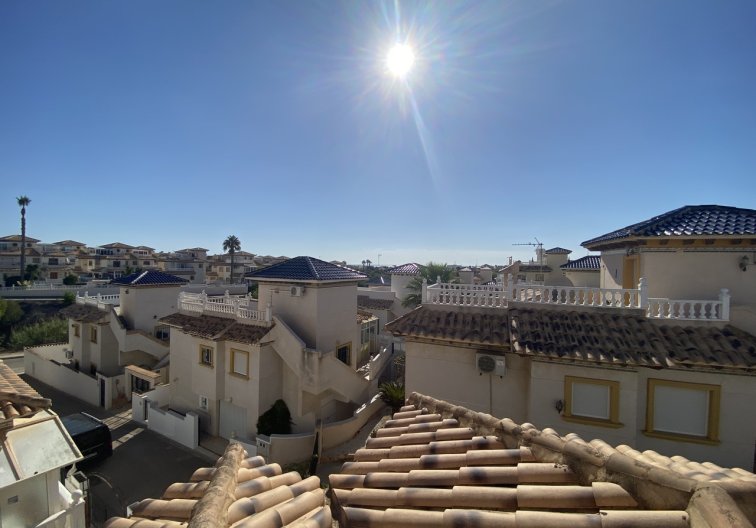 Resale - villa - La Zenia - Costa Blanca