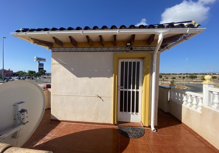 Resale - villa - La Zenia - Costa Blanca