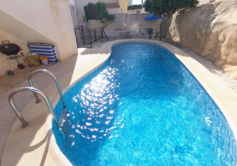 Resale - villa - La Zenia - Costa Blanca
