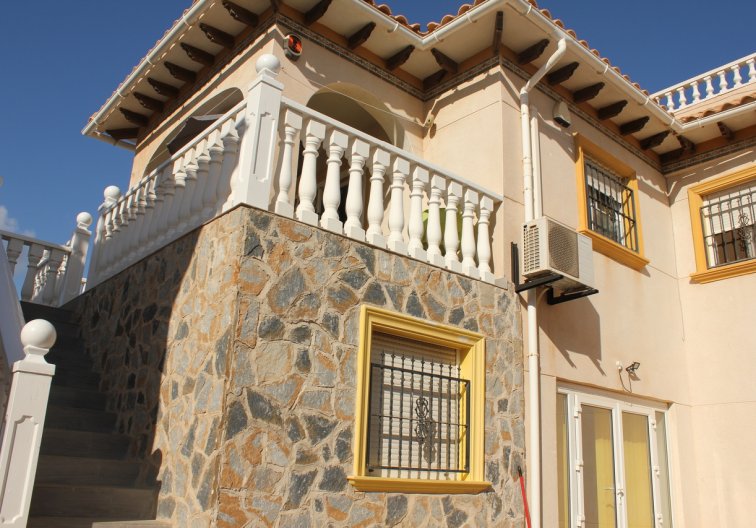 Resale - villa - La Zenia - Costa Blanca